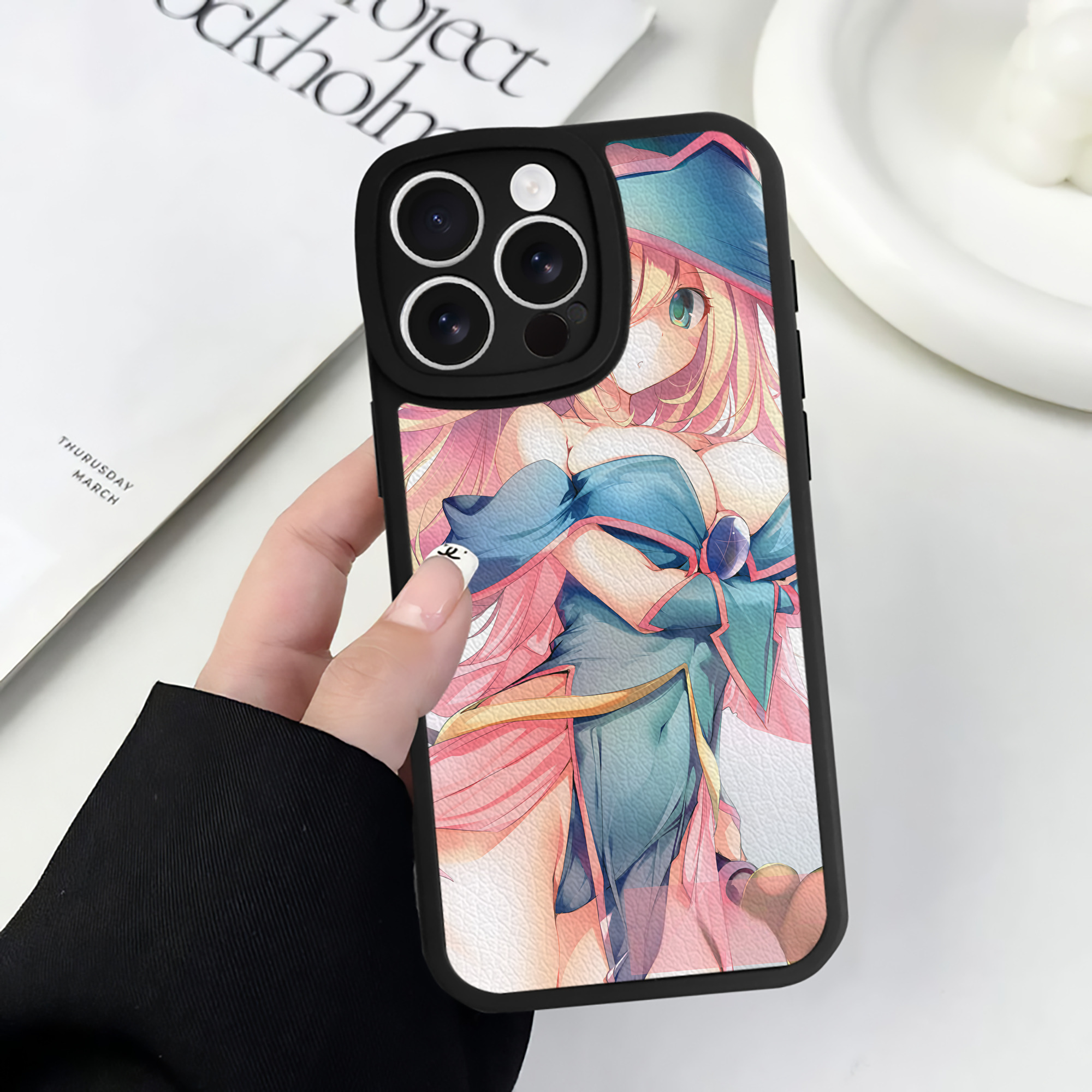 （画像用） 遊☆戯☆王 Yu-Gi-Oh! 【iPhone 16シリーズ対応】シリコンスマホケース（レザー調） 材質：シリコン